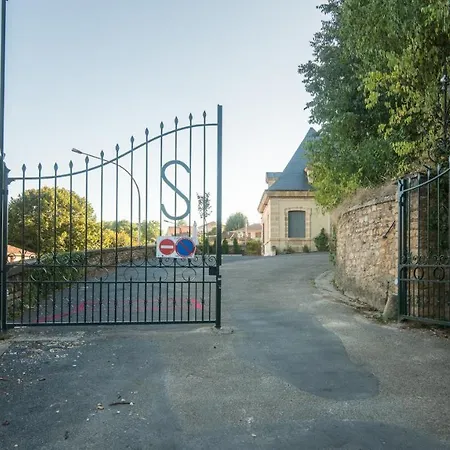 La Belle Terrasse Avec Climatisation Et Parking Prive Lägenhet