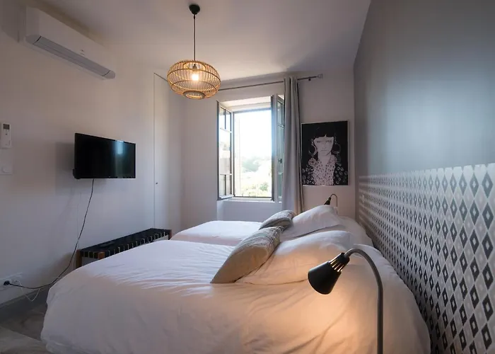 La Belle Terrasse Avec Climatisation Et Parking Prive Sarlat-la-Canéda