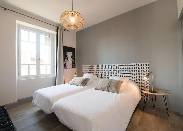 Lägenhet La Belle Terrasse Avec Climatisation Et Parking Prive *